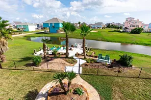 2296 E Crab St, Crystal Beach, TX 77650 - Photo 41