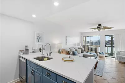 15425 Fortuna Bay Dr Drive #113, Corpus Christi, TX 78418 - Photo 11
