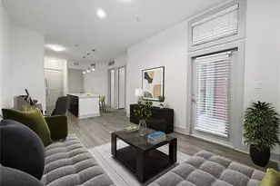 306 McGowen St, Houston, TX 77006 - Photo 1