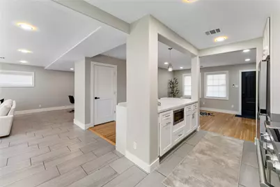 6623 Housman Street, Houston, TX 77055 - Photo 9