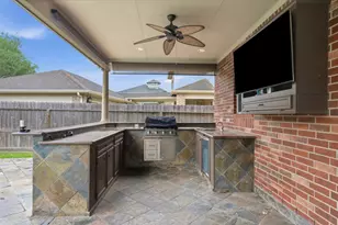 2210 Dali Ln Ln, Missouri City, TX 77459 - Photo 3