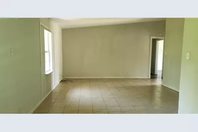 4346 Dalmatian Drive, Houston, TX 77045 - Photo 11