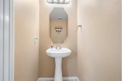 314 Gulf Winds Drive, Bacliff, TX 77518 - Photo 11