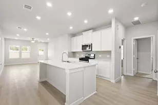 480 Long Br Dr, Dayton, TX 77535 - Photo 5