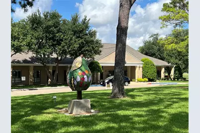 667 E Country Grove Circle, Pearland, TX 77584 - Photo 13