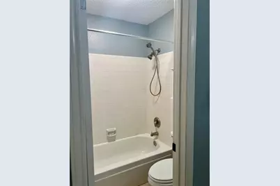 667 E Country Grove Circle, Pearland, TX 77584 - Photo 9