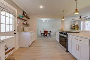 3221 Durhill St, Houston, TX 77025 - Photo 13