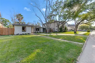 3221 Durhill St, Houston, TX 77025 - Photo 3