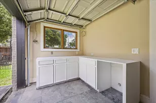 4344 Clay St, Houston, TX 77023 - Photo 29