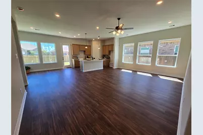 1605 Carefree Circle, Seabrook, TX 77586 - Photo 9