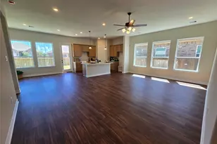 1605 Carefree Cir, Seabrook, TX 77586 - Photo 9