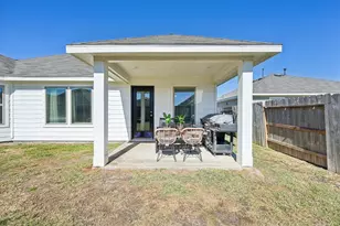 1217 Filly Crk Dr, Alvin, TX 77511 - Photo 33