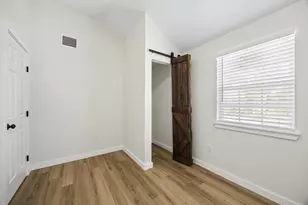 222 Houston Ave, Somerville, TX 77879 - Photo 17