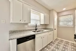 7002 Sandswept Ln, Houston, TX 77086 - Photo 9