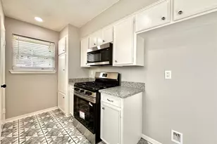 7002 Sandswept Ln, Houston, TX 77086 - Photo 9