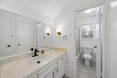 10715 Sageglow Drive, Houston, TX 77089 - Photo 21