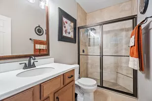 1910 Highland Point Ct, Pearland, TX 77581 - Photo 15