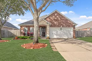 1910 Highland Point Ct, Pearland, TX 77581 - Photo 1