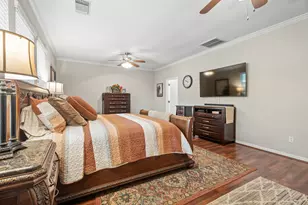 1910 Highland Point Ct, Pearland, TX 77581 - Photo 9