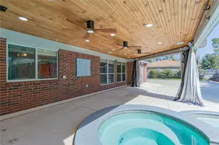 310 Cherry Valley Dr, Houston, TX 77336 - Photo 17