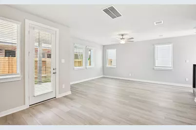 6332 Sapphire Ocean Drive, Houston, TX 77092 - Photo 15