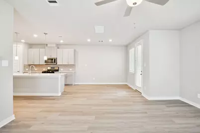 6332 Sapphire Ocean Drive, Houston, TX 77092 - Photo 11