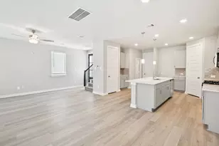 6332 Sapphire Ocean Dr, Houston, TX 77092 - Photo 13