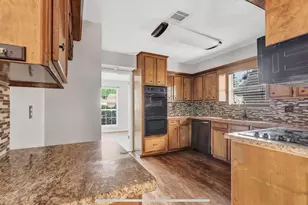 19510 Alinawood Dr, Humble, TX 77346 - Photo 13