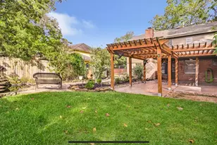 19510 Alinawood Dr, Humble, TX 77346 - Photo 5