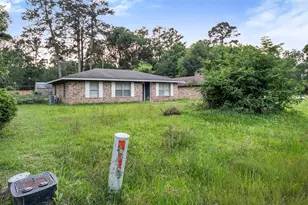 1204 Crescent Blvd, Cleveland, TX 77327 - Photo 5