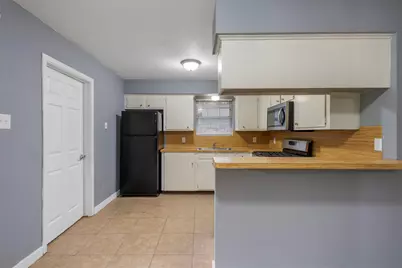 1204 Crescent Boulevard, Cleveland, TX 77327 - Photo 13