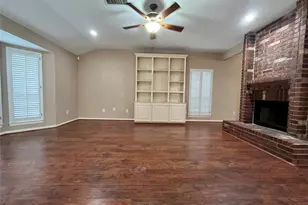 75 W Stony Bridge Cir, The Woodlands, TX 77381 - Photo 7