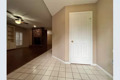 75 W Stony Bridge Circle, The Woodlands, TX 77381 - Photo 5