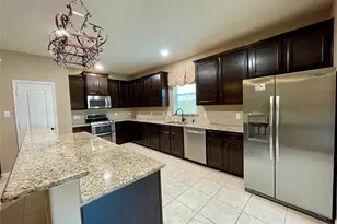 2035 Borthwick Ln, Conroe, TX 77301 - Photo 17