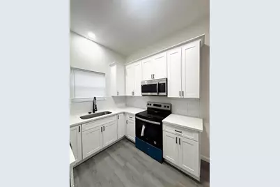 320 Tennessee Street #B, Houston, TX 77029 - Photo 3