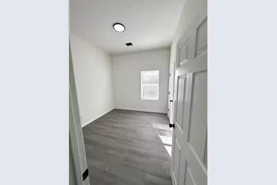 320 Tennessee Street #B, Houston, TX 77029 - Photo 5