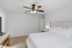 12019 Plumbrook Dr, Houston, TX 77099 - Photo 17