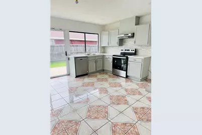 14010 Meyersville Drive, Houston, TX 77049 - Photo 7