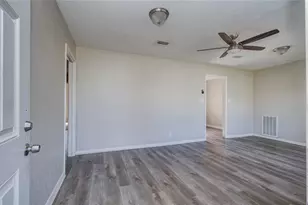 1913 2nd Ave N, Texas City, TX 77590 - Photo 5