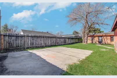 1913 2nd Avenue N, Texas City, TX 77590 - Photo 31