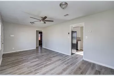 1913 2nd Avenue N, Texas City, TX 77590 - Photo 7
