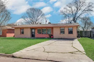 1913 2nd Ave N, Texas City, TX 77590 - Photo 3