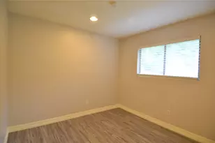 76 S Wavy Oak Cir, Houston, TX 77381 - Photo 13