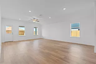 1411 Angelfish Dr, Iowa Colony, TX 77583 - Photo 13