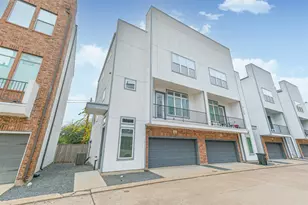 1305 Mayfair Clarkson Ln, Houston, TX 77055 - Photo 3