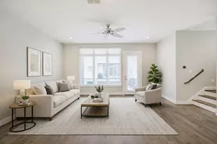 1305 Mayfair Clarkson Ln, Houston, TX 77055 - Photo 1