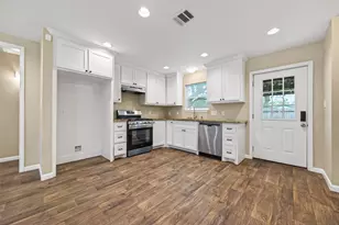 1708 Sycamore Ave, Bay City, TX 77414 - Photo 9