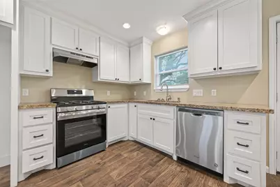 1708 Sycamore Avenue, Bay City, TX 77414 - Photo 11