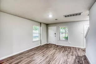 13102 Aiden Cir, Houston, TX 77048 - Photo 7