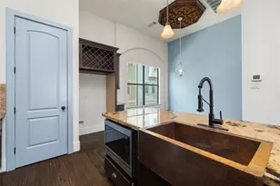 1057 W 24th St, Houston, TX 77008 - Photo 19